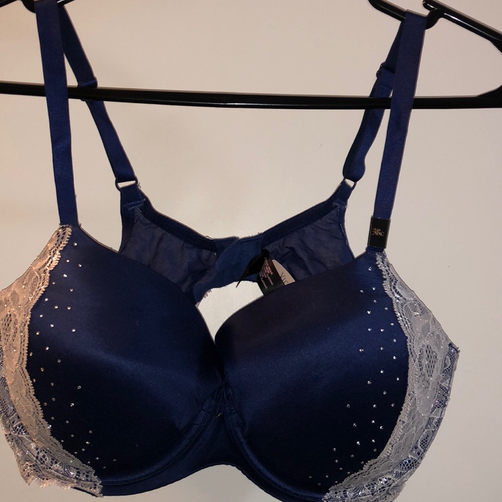 38C beautiful NWT Victoria Secret beautiful blue with lace and rainstones Bra.